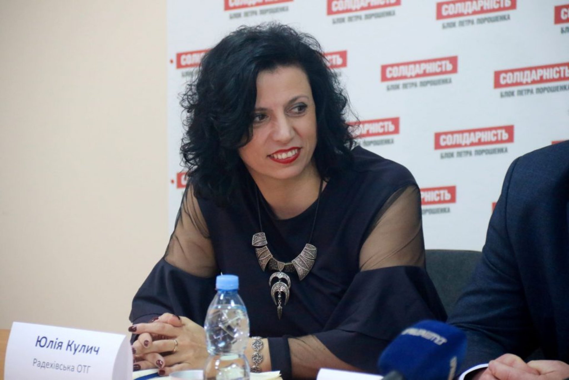 Працюватимемо так, щоб інші захотіли до нас приєднатися, – переможці на виборах в ОТГ Львівщини. Фото Назарій ЮСЬКІВ 4studio