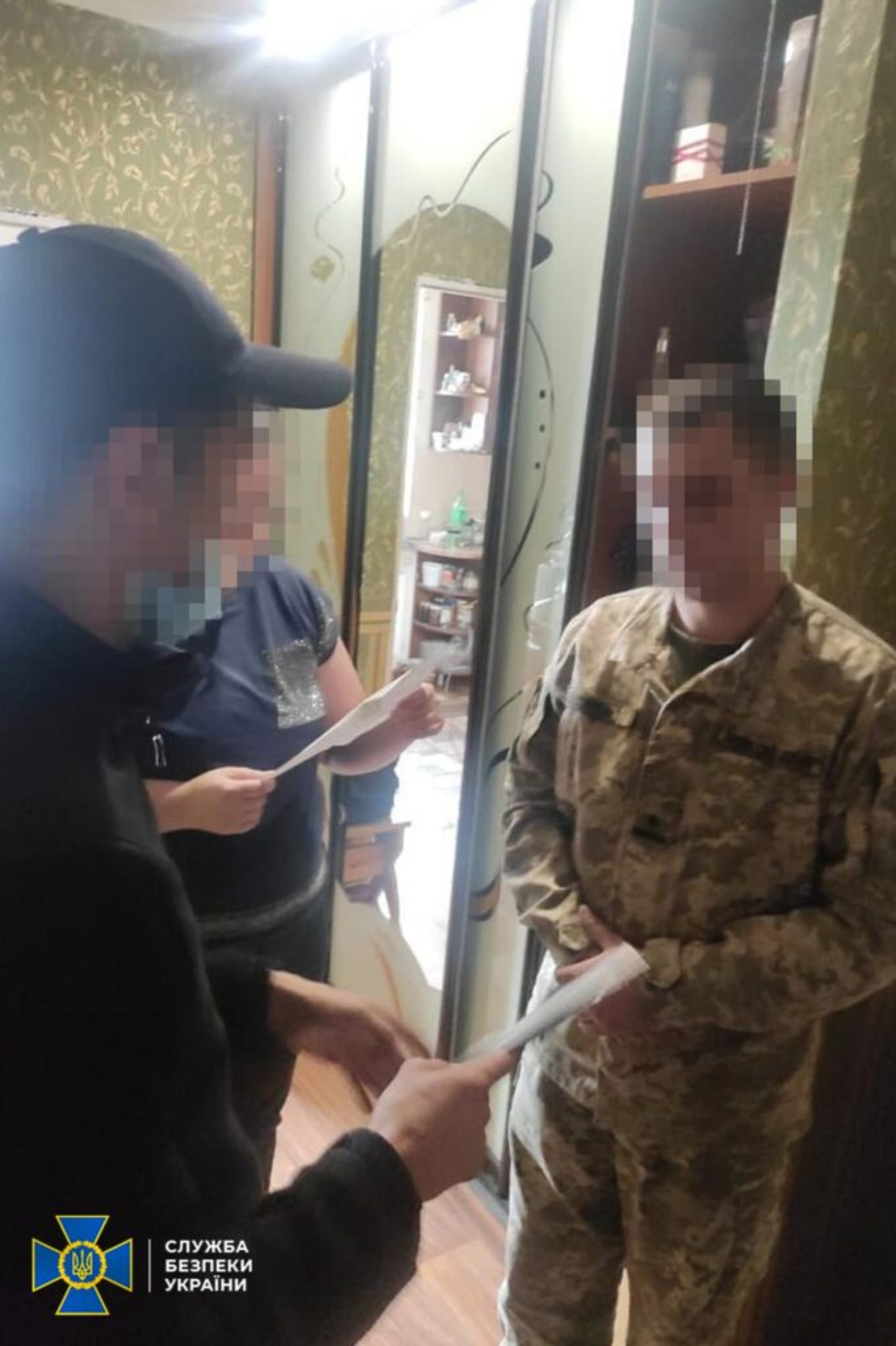 Український військовослужбовець передавав оборонні дані розвідці РФ, фото СБУ
