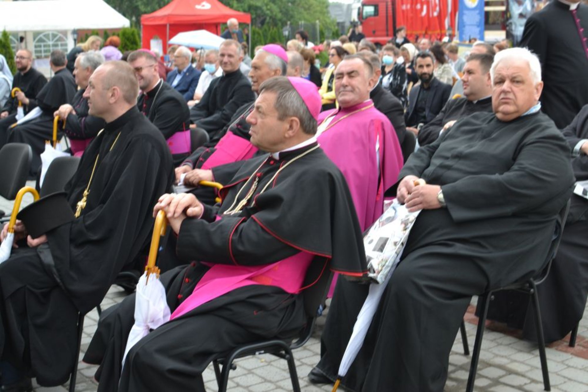 У Львові освятили пам’ятник Папі Івану Павлу ІІ, фото ЛМР