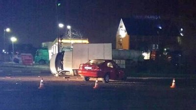 Біля Львова не розминулись автомобілі (ФОТО, ВІДЕО)