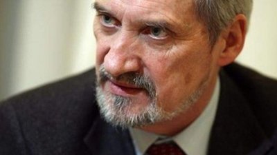 Росія готується до війни, - міністр оборони Польщі