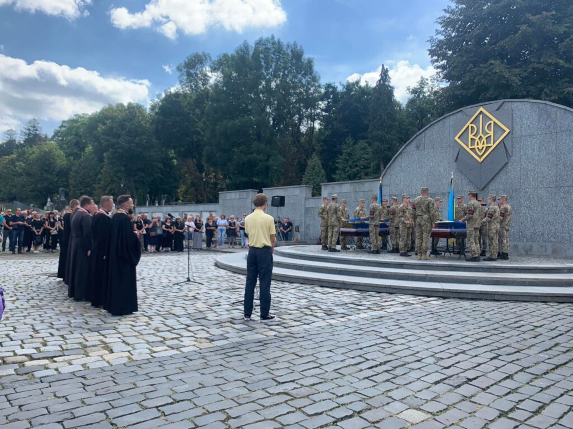 Львів прощався з чотирма Героями, які загинули захищаючи Україну