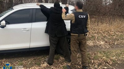 СБУ затримала російського агента, який «зливав» ворогу позиції Сил оборони під Бахмутом та Авдіївкою