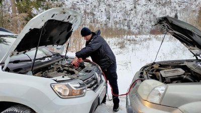 На Львівщині водіїв закликають звертатись до поліцію у разі складних погодних умов