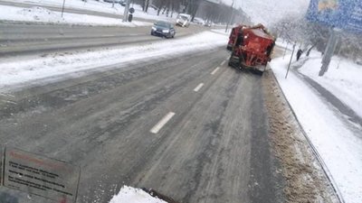 Вулиця Княгині Ольги потопає у снігу (ФОТО, ВІДЕО)