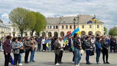 Львівщина провела в останню путь Героя, який захищав Херсон (ФОТО)