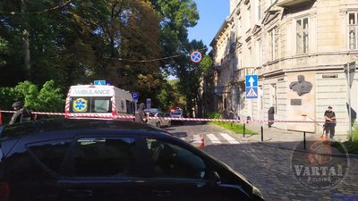 У Львові поліція перекрила вулицю Соломії Крушельницької (ФОТО)