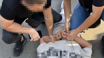 СБУ та Нацполіція затримали підпалювачів, які «полювали» на авто ЗСУ на Київщині та Хмельниччині