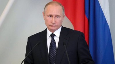 Російські ЗМІ розповіли, чому Путін затягує з висуненням на новий термін