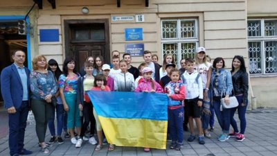 Діти учасників АТО з Львівщини десять днів відпочиватимуть в дитячому таборі у Молдові