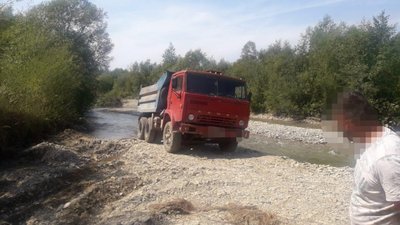 На Львівщині судитимуть організатора незаконного видобутку гравію