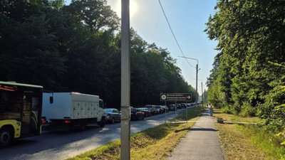 У Львові виникли шалені затори до Брюхович