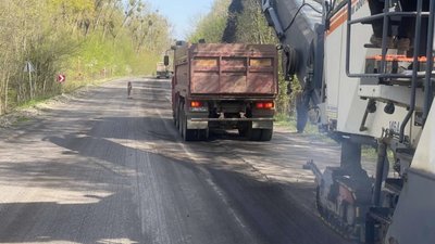На Львівщині триває ремонт дороги державного значення