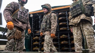 Поблизу кордону з республікою білорусь тривають будівельні роботи (ФОТО)