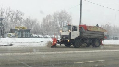 У Львові вулиці чистять від снігу (ФОТО, ВІДЕО)