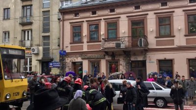 У Львові внаслідок автонаїзду літній чоловік помер у лікарні. ОНОВЛЕНО