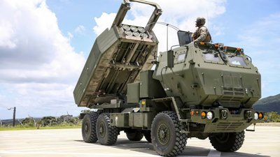 Залужний показав кадри бойової роботи HIMARS (ВІДЕО)