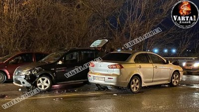 У Львові в потрійну ДТП потрапив пасажирський автобус (ВІДЕО, ФОТО)