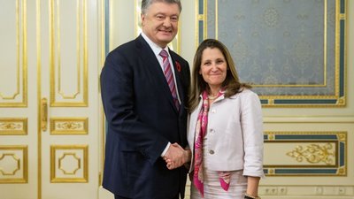 Порошенко провів зустріч з главою МЗС Канади Фріланд
