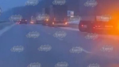 На Львівщині дорога перетворилась на лід