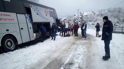 На Закарпатті з'їхав у кювет пасажирський автобус до Італії