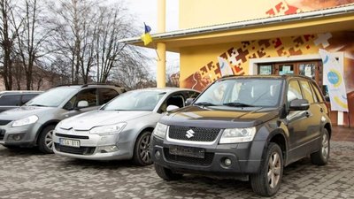 «50 Франкомобілів для Перемоги»: ЗСУ відправили ще 4 позашляховика