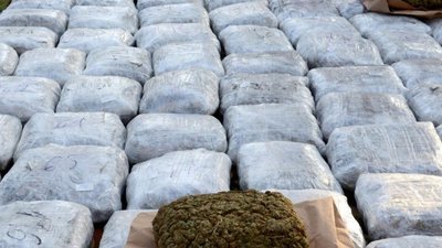 На Львівщині затримано чоловіка, який намагався контрабандою перемістити понад 60 кг наркотиків