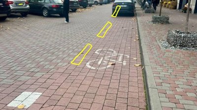 У Львові на Княгині Ольги хочуть боротись із паркуванням