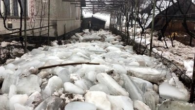 Надзвичайники попередили про зажори льоду на річках Львівщини