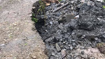 У Сколівському районі негода мало не змила дорогу (ФОТО)