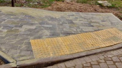 У Львові під час війни ремонтують хідники