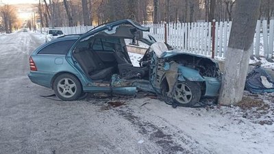 У Дрогобицькому районі затримали нетверезого водія «Мерседеса», який вчинив ДТП