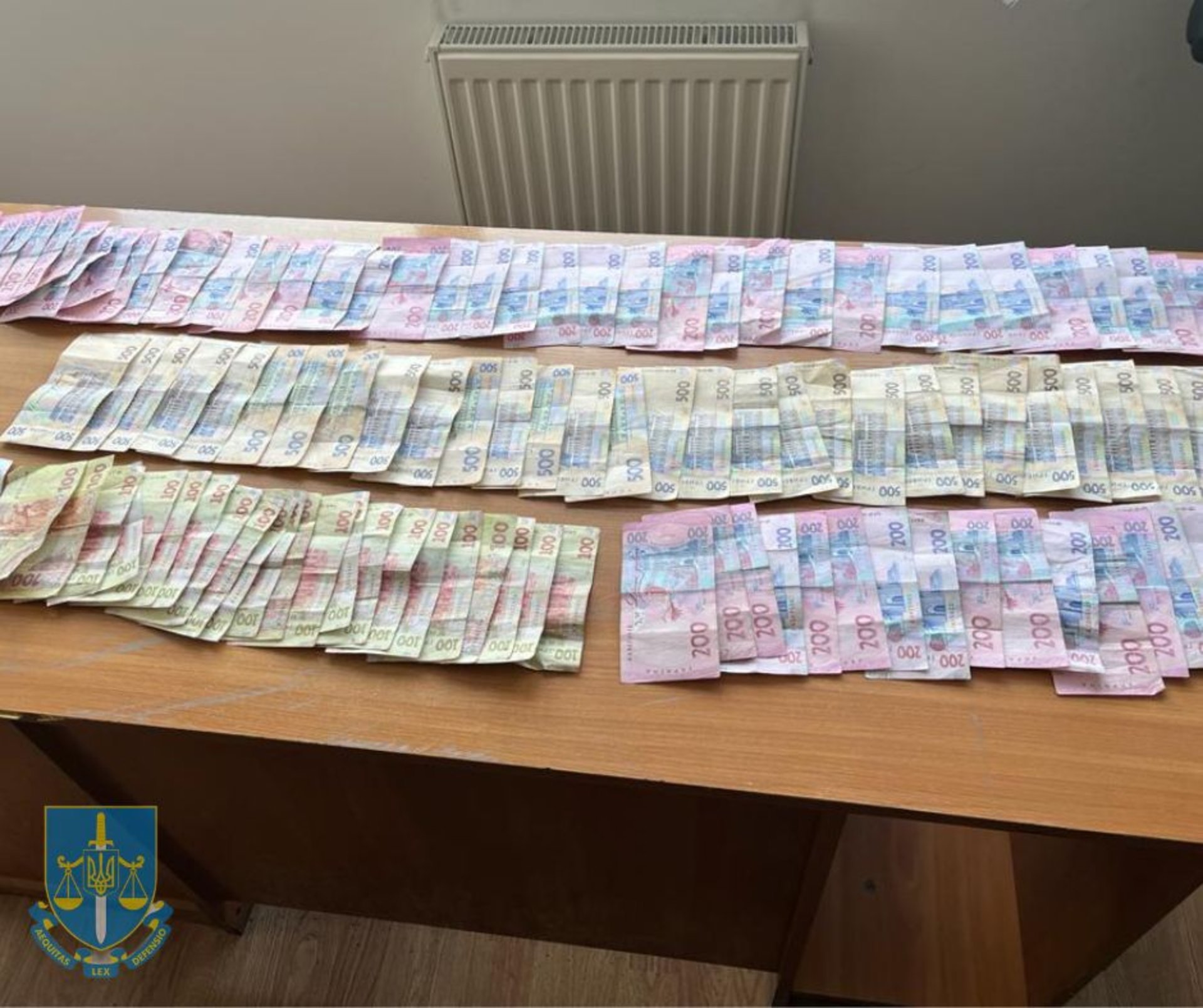 На Львівщині митника повторно впіймали на хабарі