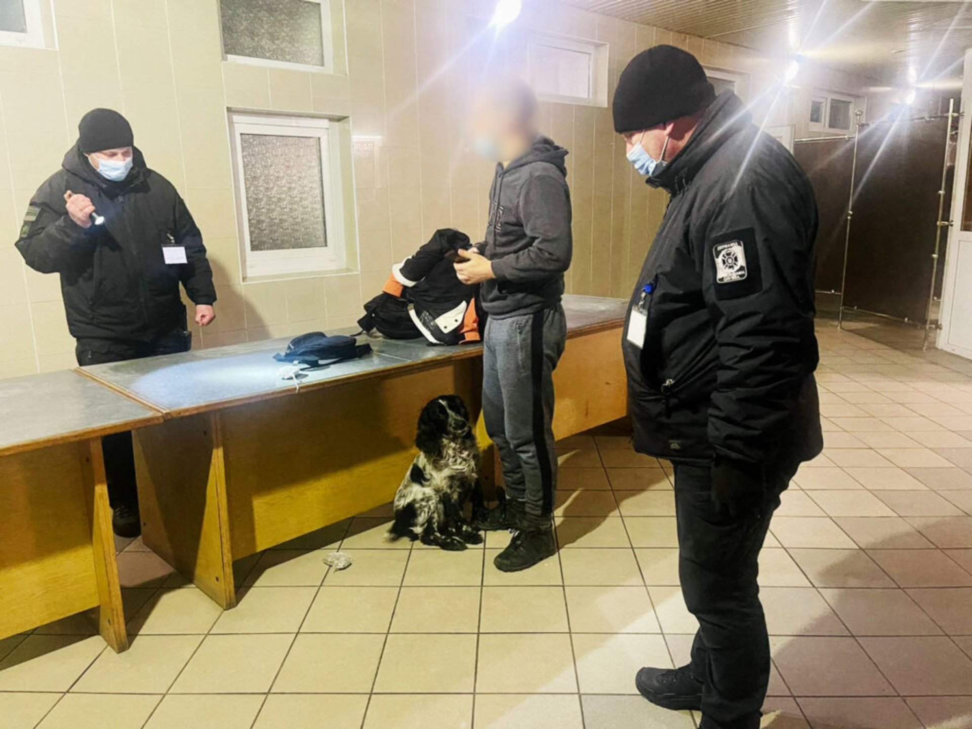 На Львівщині чоловік сховав наркотики в труси
