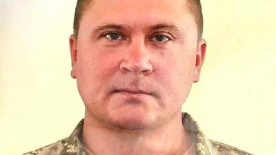 Яворівська громада провела в останню путь підполковника Михайла Коломійця