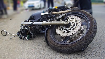 Поблизу Львова у ДТП зіткнулись два скутери