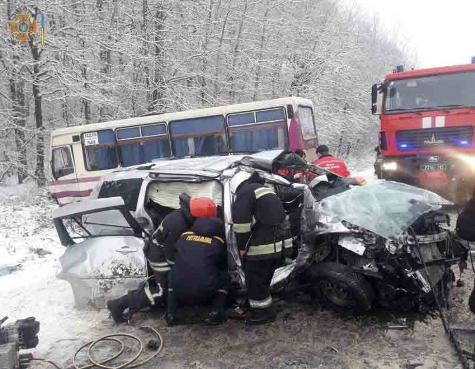 Стали відомі подробиці ДТП за участі автобуса "Львів-Радехів"