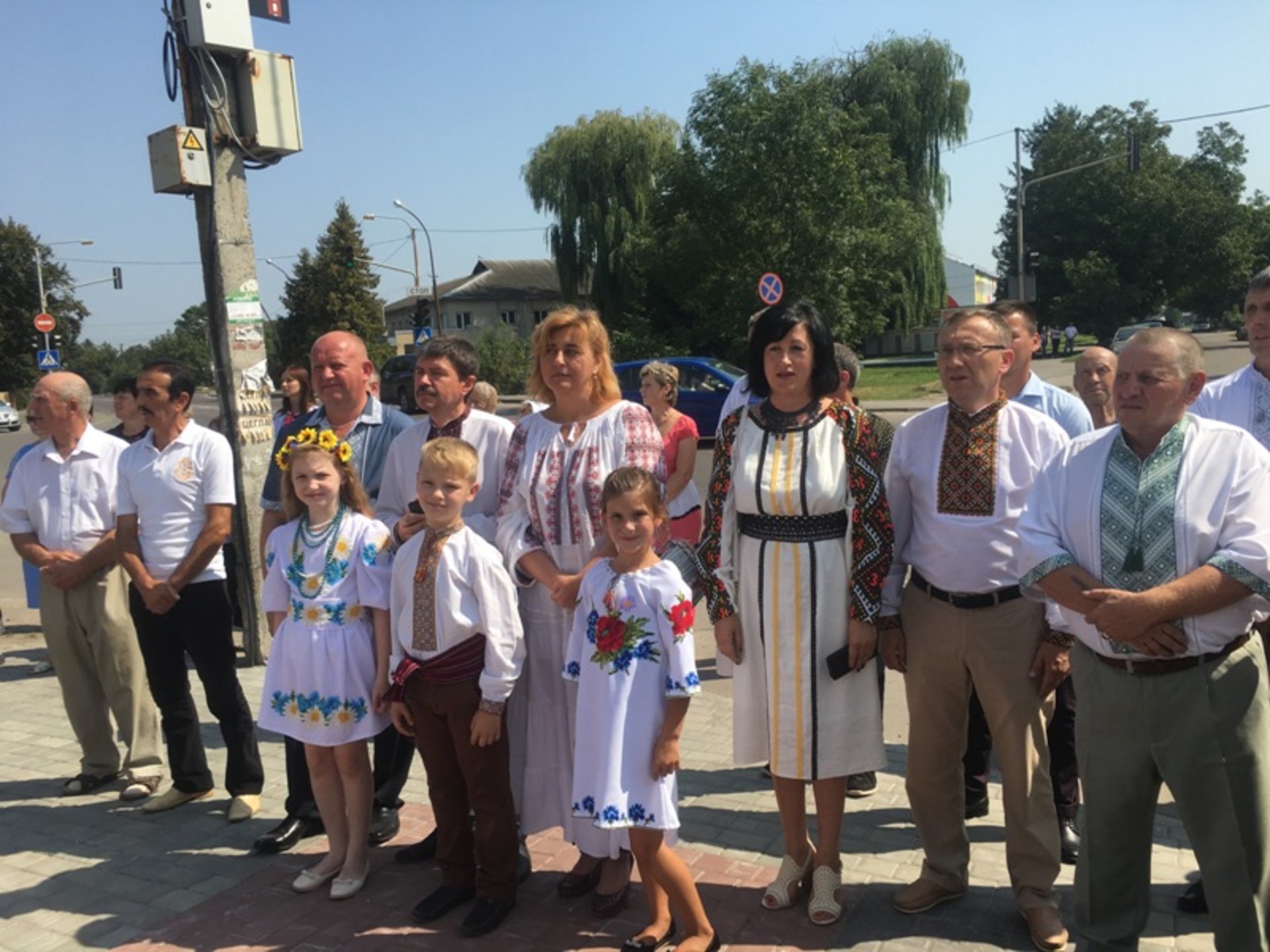 У Кам'янка-Бузькому районі освятили меморіал героям Небесної Сотні