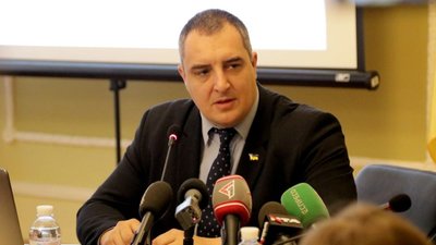 Шулери від "ЗЕкоманди" новим законом щодо видобутку бурштину відібрали повноваження у місцевої влади, - Ганущин