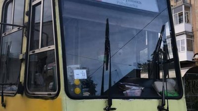 У Львові у трамваї працює неадекватна водійка