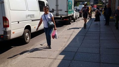 У Львові просять навести лад на зупинці у спальному районі