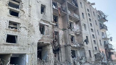 Дитині вирвало око: на Миколаївщині росія влучила у житловий будинок