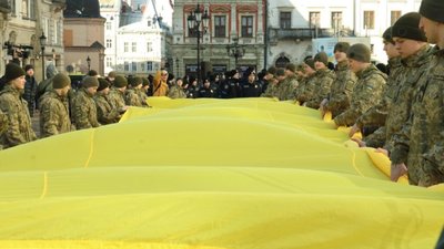 У центрі Львова масово виконали Державний Гімн (ФОТО)