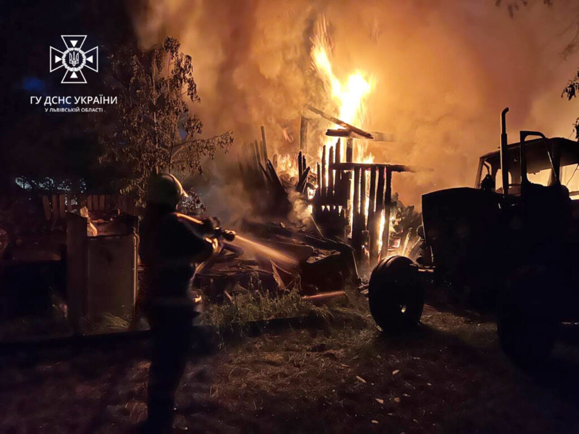 ДСНС оприлюднило наслідки прильоту ворожого дрона на Львівщині
