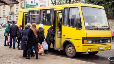 ЛеоКарт Садового: у Львові маршрутки ігнорують пасажирів