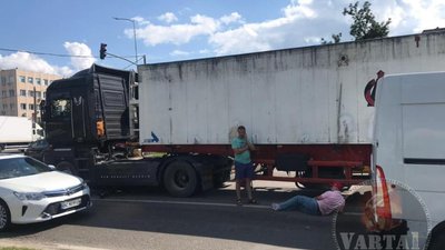 У Львові вантажівка збила велосипедиста (ФОТО)