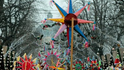 Різдво у Львові: центром пройшла хода звіздарів (ФОТО)