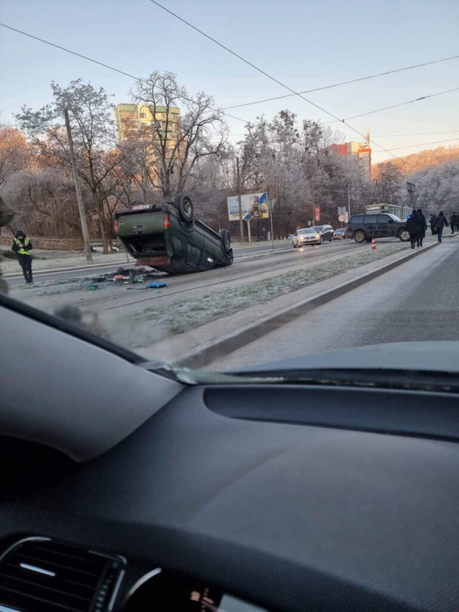 У Львові перекинувся автомобіль