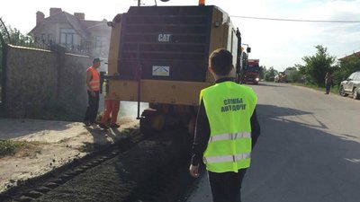 На Львівщині розпочали ремонтні роботи автомобільної дороги Лозино-Бірки