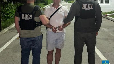 48-річний мешканець Закарпаття організував переправлення нелегалів поблизу пункту пропуску на Львівщині